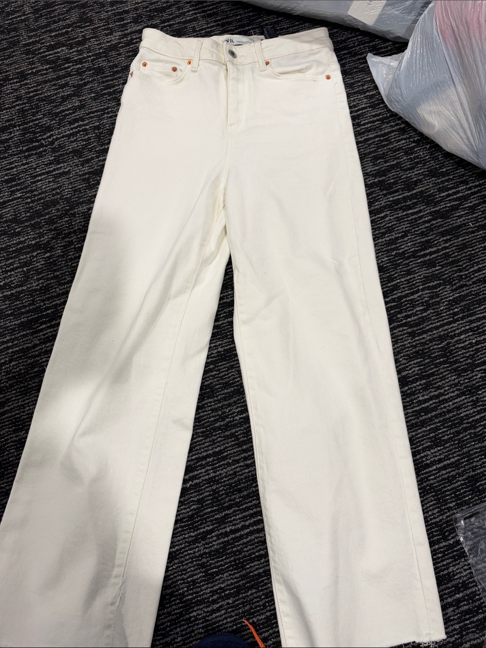 Zara Cream Wide-Leg Jeans